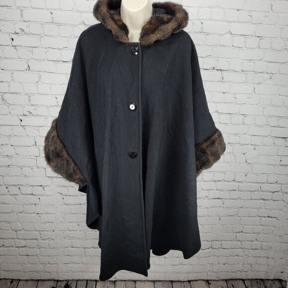 Stephanie Mathews Black Faux Fur Trim Hooded Cape Buttoned Over Coat One Size - Picture 1 of 10